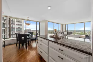 5455 N Sheridan Rd, Chicago, IL 60640 - Photo 19