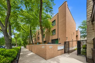3759 N Kenmore Ave, Chicago, IL 60613 - Photo 1