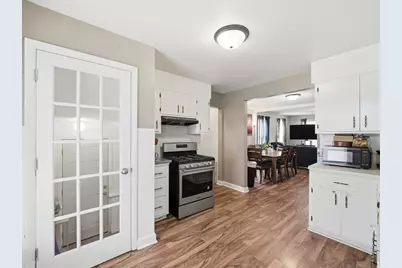 719 N Orchard Avenue, Aurora, IL 60505 - Photo 9
