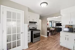 719 N Orchard Ave, Aurora, IL 60505 - Photo 9