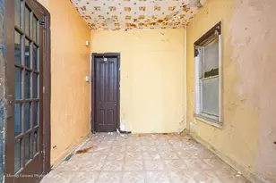 5538 S Perry Ave, Chicago, IL 60621 - Photo 9