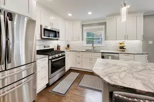836 S Ashland Ave, La Grange, IL 60525 - Photo 11