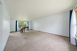 2919 Embassy Row, Flossmoor, IL 60422 - Photo 5