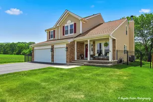 31375 N Pineview Blvd, Lakemoor, IL 60051 - Photo 3