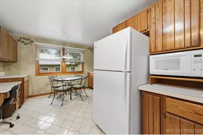 697 N Ohio Street, Aurora, IL 60505 - Photo 9