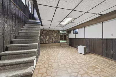 697 N Ohio Street, Aurora, IL 60505 - Photo 21