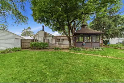 697 N Ohio Street, Aurora, IL 60505 - Photo 31