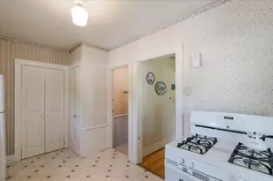 2 Dawes Pl, Bloomington, IL 61701 - Photo 15