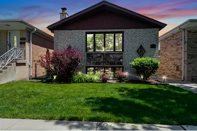 4563 N Merrimac Avenue, Chicago, IL 60630 - Photo 1