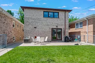 4563 N Merrimac Ave, Chicago, IL 60630 - Photo 5
