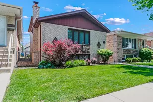 4563 N Merrimac Ave, Chicago, IL 60630 - Photo 3
