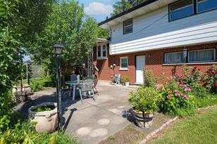169 Leahy Cir S, Des Plaines, IL 60016 - Photo 17