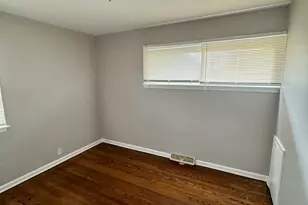 461 Clyde Ave, Calumet City, IL 60409 - Photo 9