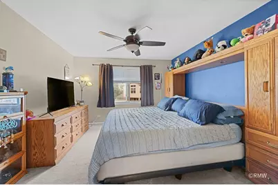 81 Kingsport Drive, South Elgin, IL 60177 - Photo 19