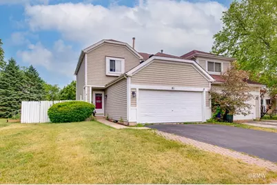 81 Kingsport Drive, South Elgin, IL 60177 - Photo 1