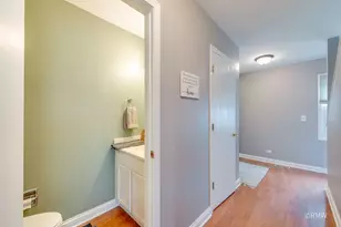 81 Kingsport Dr, South Elgin, IL 60177 - Photo 15