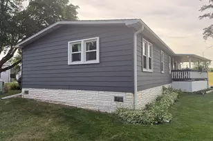 115 Tollview Rd, Elgin, IL 60123 - Photo 13