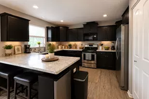 190 Norfolk Ln, Pingree Grove, IL 60140 - Photo 7