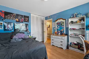 5214 Galitz St, Skokie, IL 60077 - Photo 19