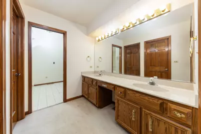 904 W Bailey Road, Naperville, IL 60565 - Photo 17