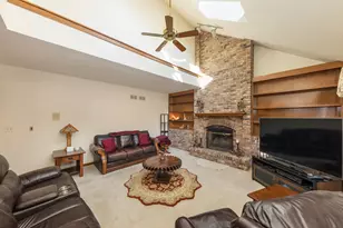 904 W Bailey Rd, Naperville, IL 60565 - Photo 9
