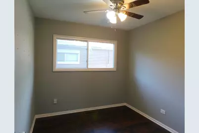1368 Balmoral Avenue, Calumet City, IL 60409 - Photo 17