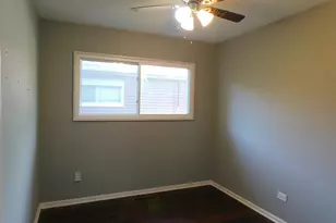 1368 Balmoral Ave, Calumet City, IL 60409 - Photo 17