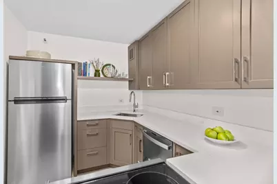 3660 N Lake Shore Drive #507, Chicago, IL 60613 - Photo 9