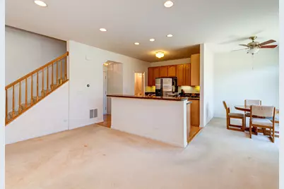 1916 Cobblestone Drive, Carpentersville, IL 60110 - Photo 7