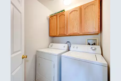 1916 Cobblestone Drive, Carpentersville, IL 60110 - Photo 17