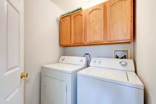 1916 Cobblestone Dr, Carpentersville, IL 60110 - Photo 17
