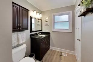 2167 Midhurst Rd, Downers Grove, IL 60516 - Photo 17