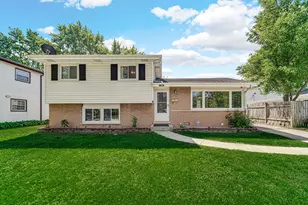 580 N 6th Ave, Des Plaines, IL 60016 - Photo 1