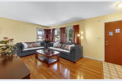 580 N 6th Avenue, Des Plaines, IL 60016 - Photo 3
