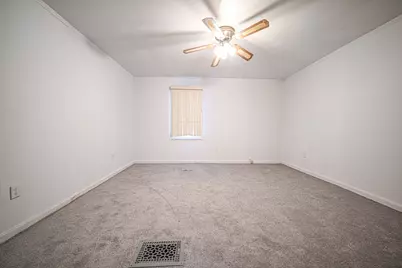 682 S Osborn Avenue, Kankakee, IL 60901 - Photo 9