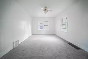 682 S Osborn Ave, Kankakee, IL 60901 - Photo 3