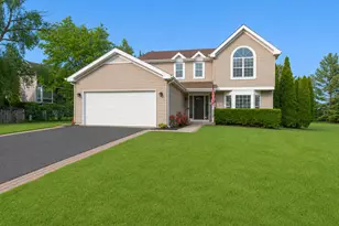 1759 Deerhaven Dr, Crystal Lake, IL 60014 - Photo 1