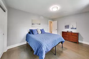 1052 Rolling Pass, Glenview, IL 60025 - Photo 13
