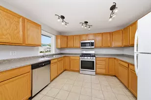 3015 Jo Ann Dr, Joliet, IL 60431 - Photo 3