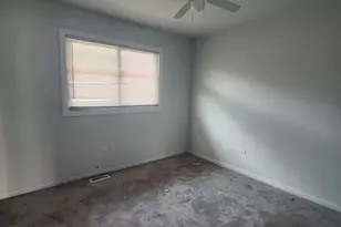 14116 S Hoxie Ave, Burnham, IL 60633 - Photo 9