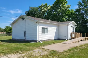 17611 E 4750S Rd, Pembroke Twp, IL 60958 - Photo 13