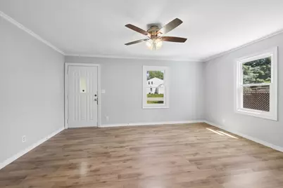 1805 Kelly Avenue, Crest Hill, IL 60403 - Photo 3