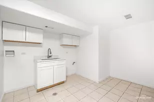 10S060 Clarendon Hills Rd, Willowbrook, IL 60527 - Photo 35