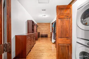 10S060 Clarendon Hills Rd, Willowbrook, IL 60527 - Photo 25