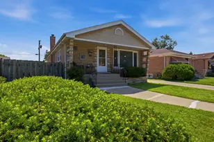 9607 S Sacramento Ave, Evergreen Park, IL 60805 - Photo 3
