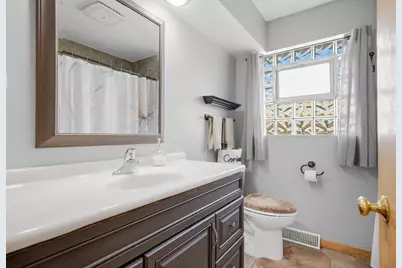 9607 S Sacramento Avenue, Evergreen Park, IL 60805 - Photo 13