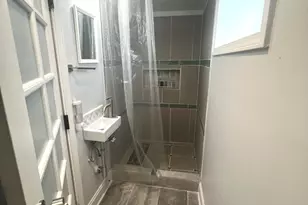 7541 S Hamilton Ave, Chicago, IL 60620 - Photo 21
