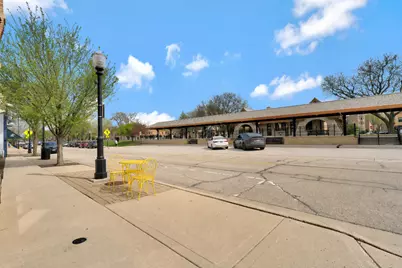 711 W Hillgrove Avenue, La Grange, IL 60525 - Photo 3