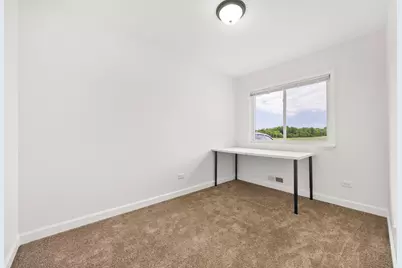908 S Briggs Street, Joliet, IL 60433 - Photo 7