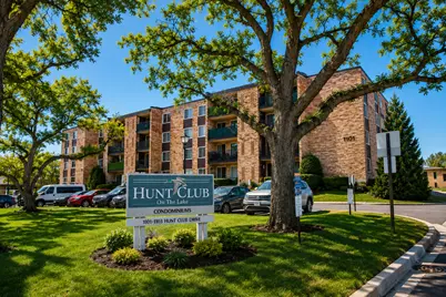 1101 S Hunt Club Drive #403, Mount Prospect, IL 60056 - Photo 1
